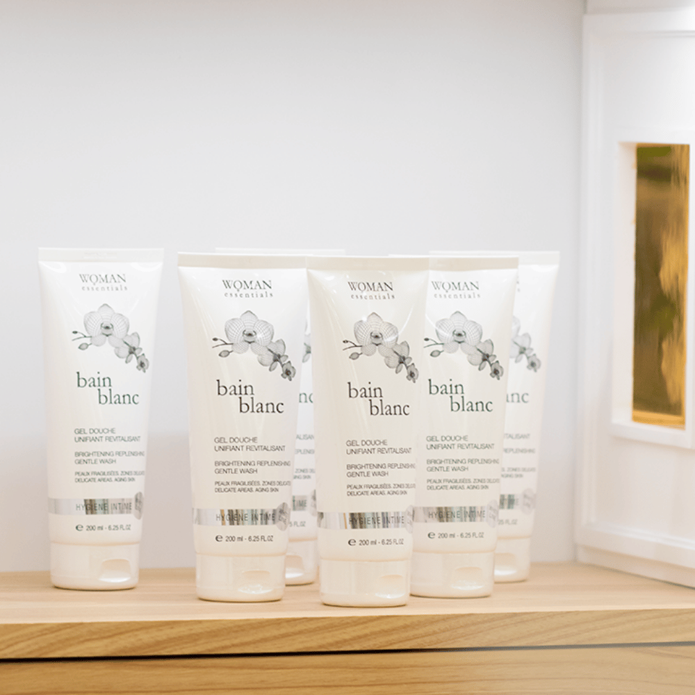 Woman Essentials - Bain Blanc élénkítő intim tusfürdő (200 ml)